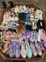 Target Kids Shoes (250 Pairs) - Image 9