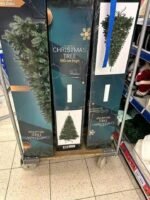 Christmas Tree Pallets - Image 3