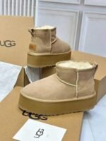 UGGs Shoes pallets - Image 6