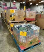 Men and Women Clothes - Image 8