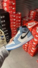 Nike shoes pallet - Image 13