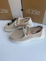 Hey Dude Shoes pallets - Image 38