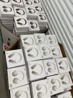 AirPods Max in stock - Image 10