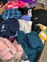 Men and Women Clothes - Image 6