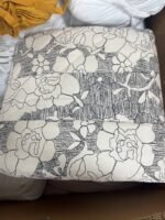 Assorted Bedding: 92 percent Off Original Retail - Image 4