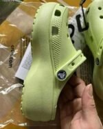 Crocs pallet - Image 3