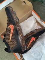 Nike shoes pallets - Image 19