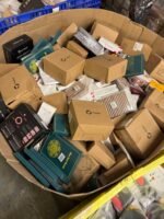 Amazon Small Items 1/2 Pallet - Image 4