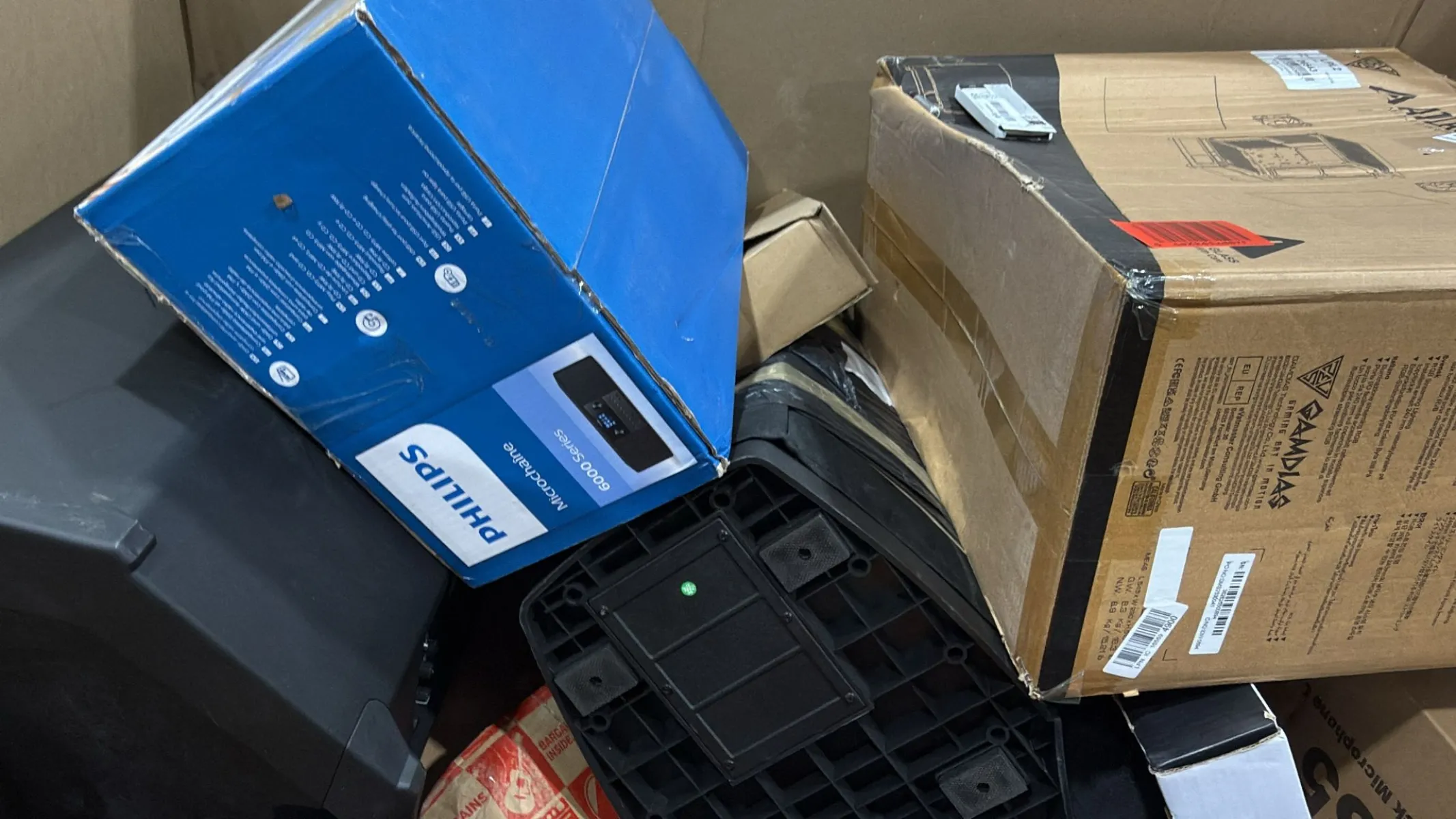 ctKYNuTF1funP2.webp Electronics - electronics - 1pallet, 270pcs - Image 1