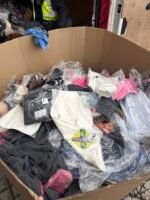 Mixed clothing Pallets 300 units