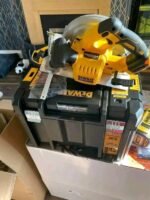 Dewalt power tool pallets - Image 6